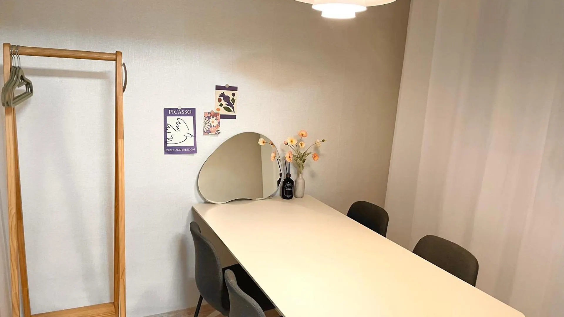 Kunkuk Univ Entrance 3 Minutes, Two-Room, Seongsu, Kunkuk University Hospital, Seoul Forest, Han River, Ott Netflix, Cozy And Comfortable Accommodation